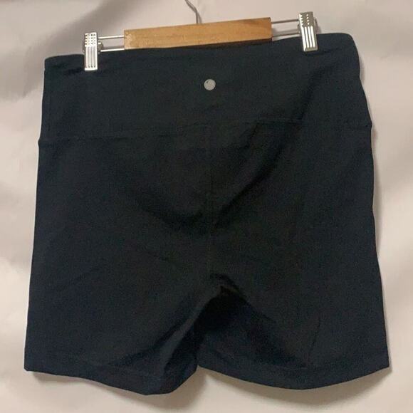 NWOT YOGALICIOUS LUX HIGH WAIST SHORTS SIZE L, S - Picture 3 of 7